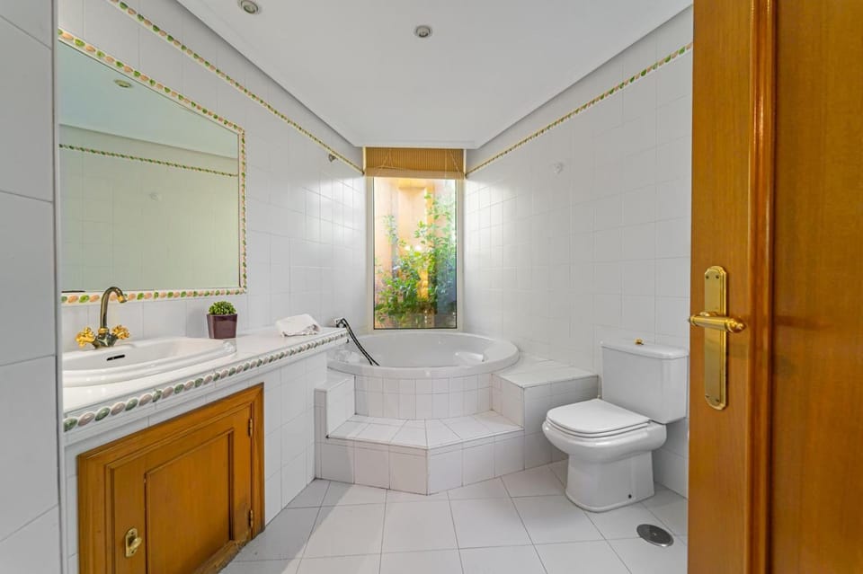 Bathroom, Bath