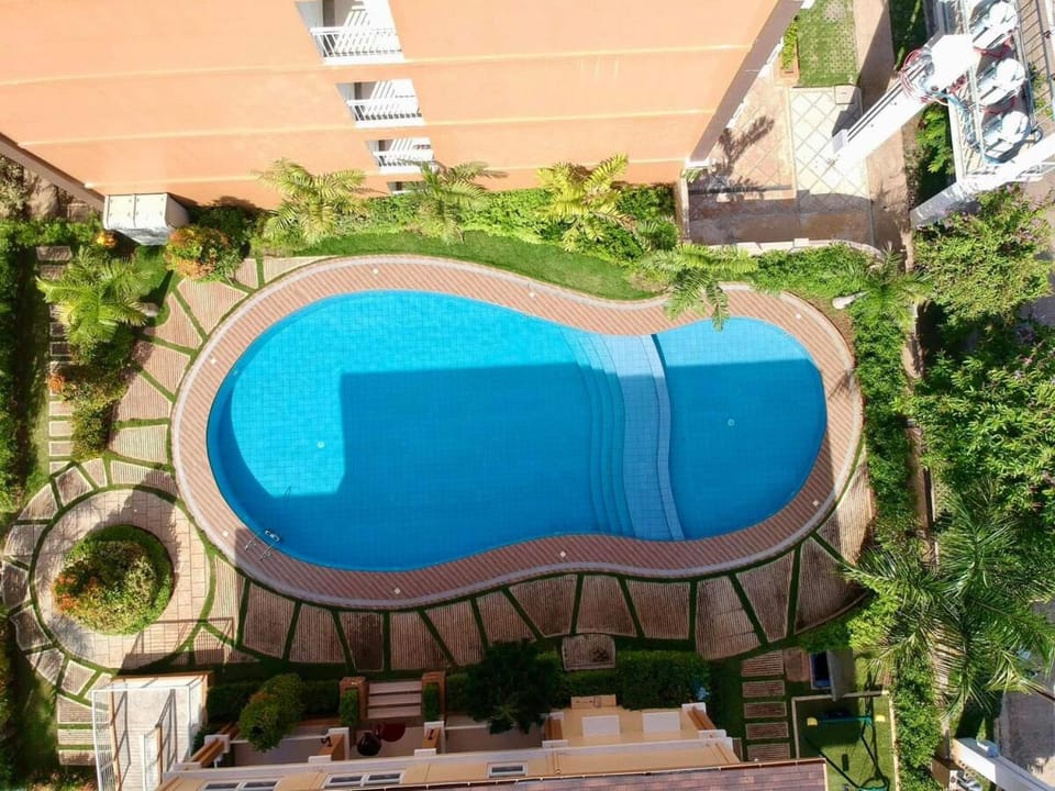 Tropical Hideaway Pool Gym Near Airport Apartment in Puerto Princesa