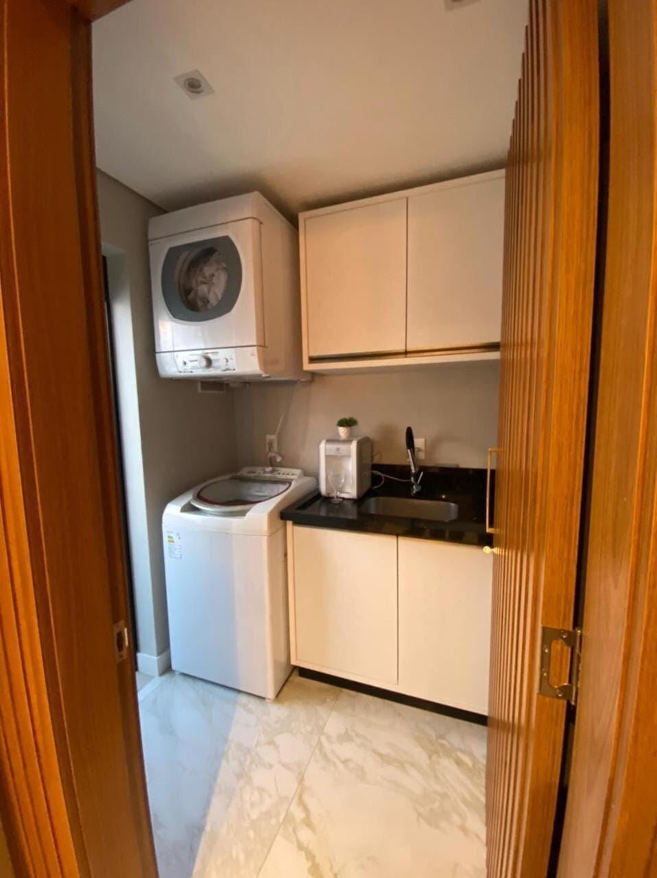 Sofisticado apartamento a 400mts da praia Apartment in Camboriú