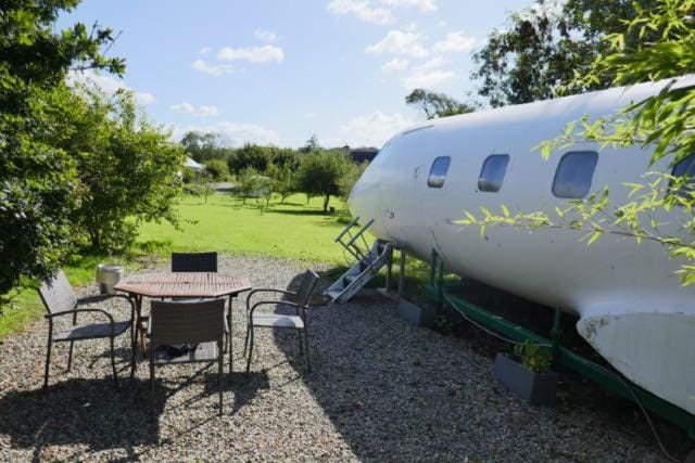 Howard Hughes Vintage Private Jet Stay House in Saint Florence