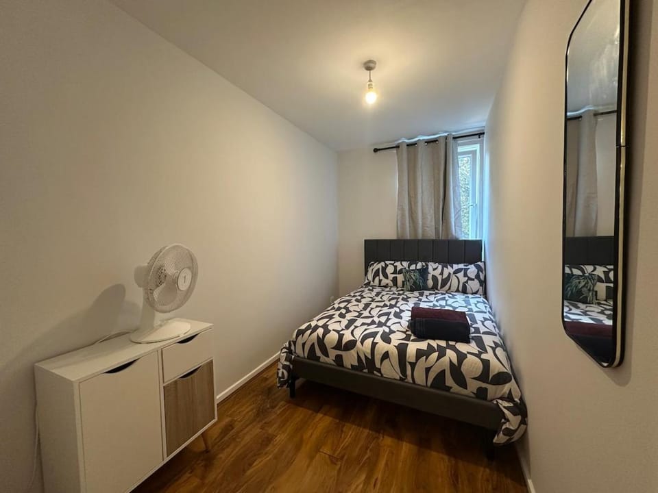 Comfortable Accommodation in South West London Apartment in London Borough of Richmond upon Thames