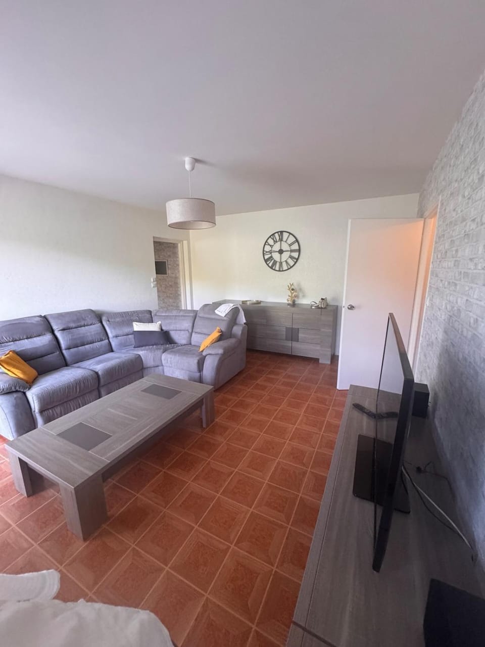 appart central spacieux proche congrès Apartment in Auvergne-Rhône-Alpes