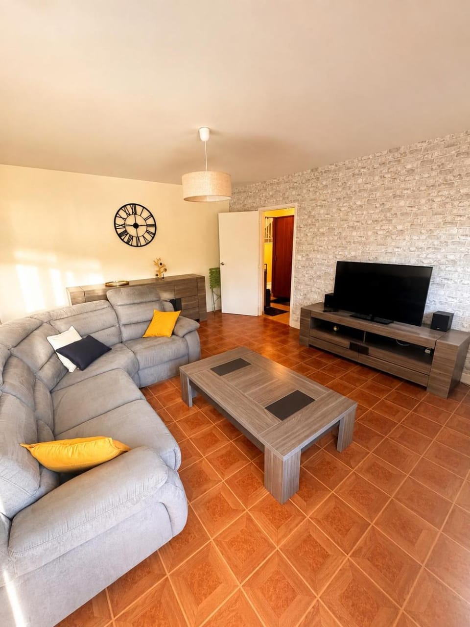 Communal lounge/ TV room, Living room