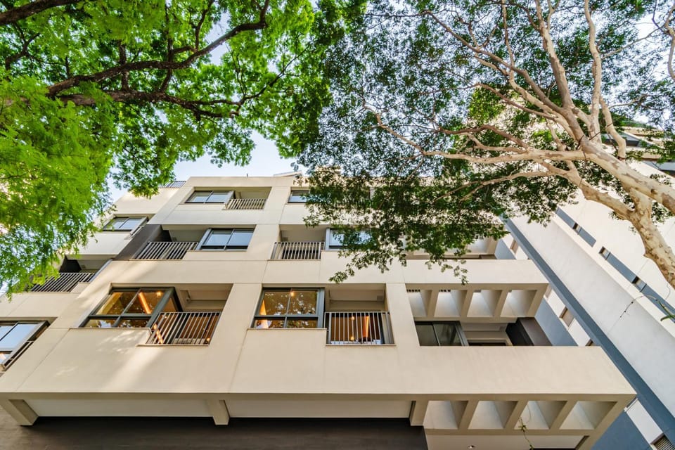 Property building, Facade/entrance