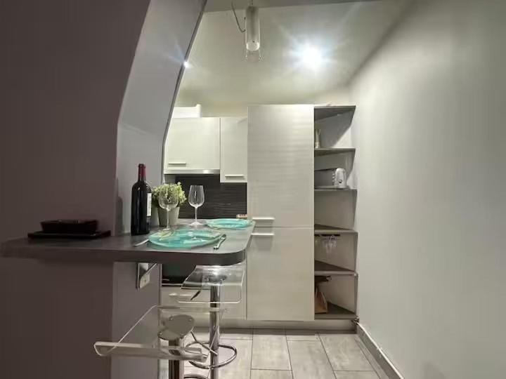 Le Marais – Charme parisien rue des Archives Apartment in Paris