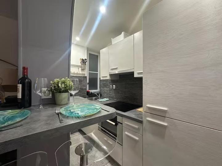 Le Marais – Charme parisien rue des Archives Apartment in Paris