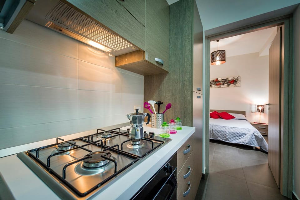 Kitchen or kitchenette