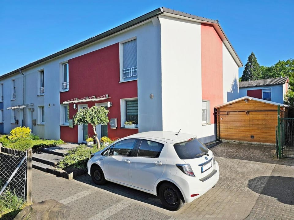 Property building, Parking