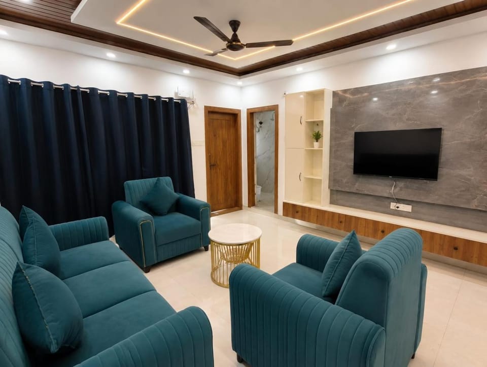 KB's Stay - The IRIS 3BHK 502 Apartment in Visakhapatnam