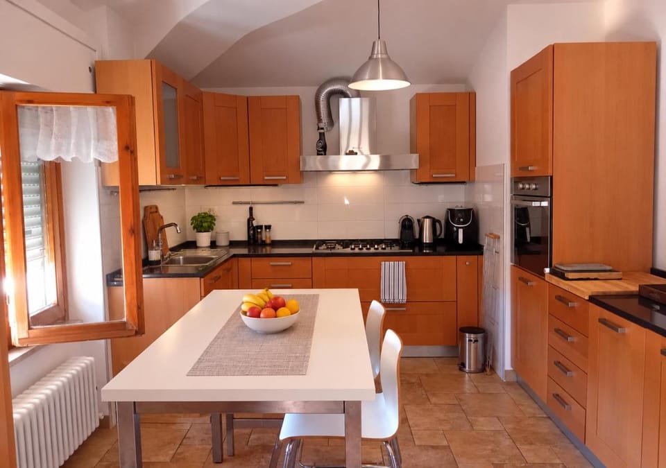 Communal kitchen, kitchen