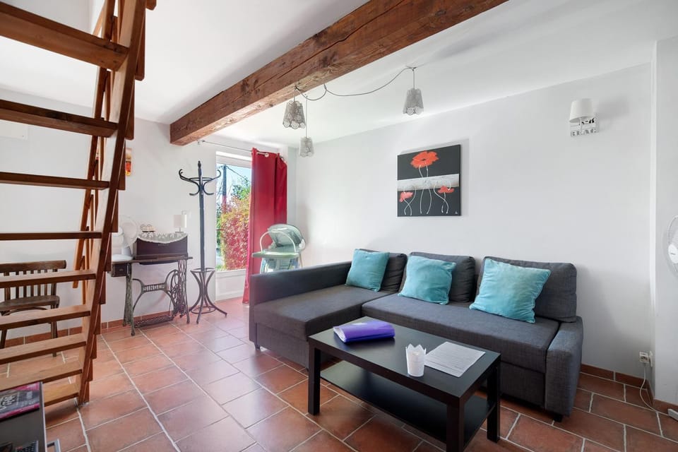 Gîte L'acacia - Le Mas De Rinette House in Occitanie