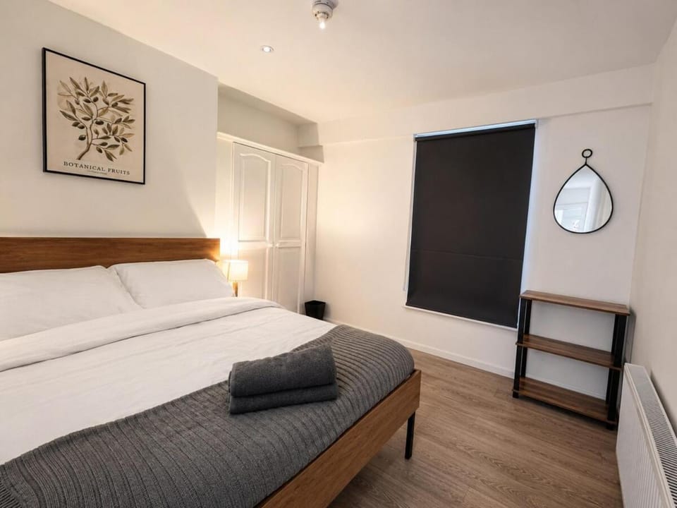 ST3- Canterbury Ensuite Room, Parking, Wifi Apartment in Canterbury