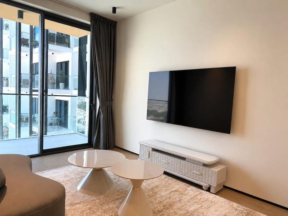 Brand New Modern Apartment Near Circle Mall Apartment in Dubai