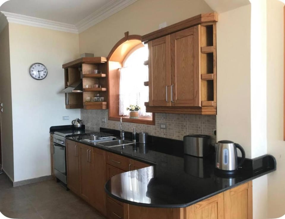 Sunny Seaside Retreat in Hurghada Apartment in Hurghada