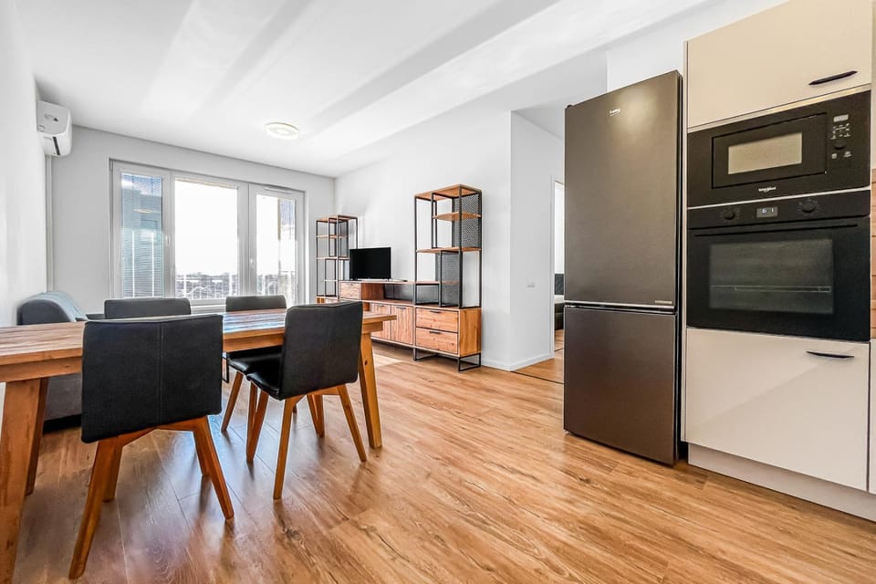 TV and multimedia, Kitchen or kitchenette, Living room, Seating area, Dining area, oven, pet friendly