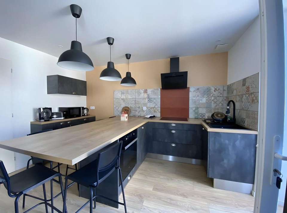 Kitchen or kitchenette, Living room