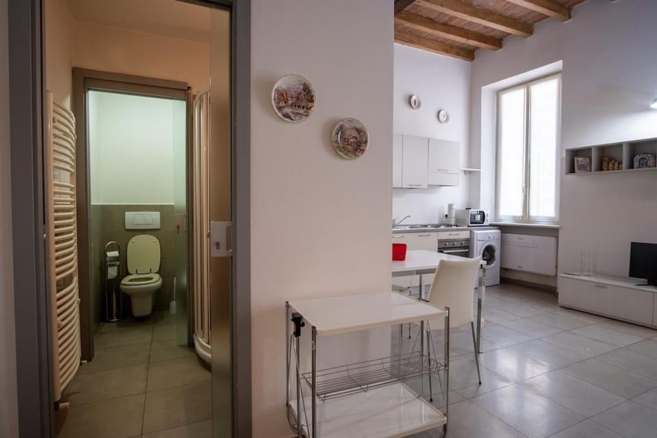 Studio apartment overlooking the Municipal Theater Apartment in Piacenza