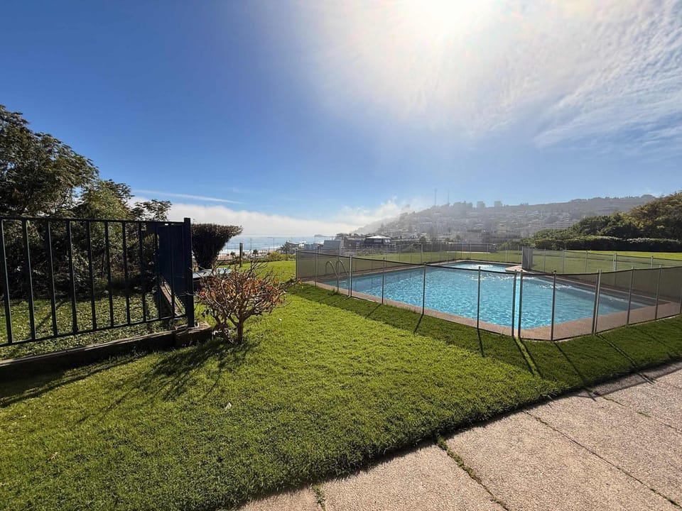 Renaca on foot with ocean view Apartment in Vina del Mar