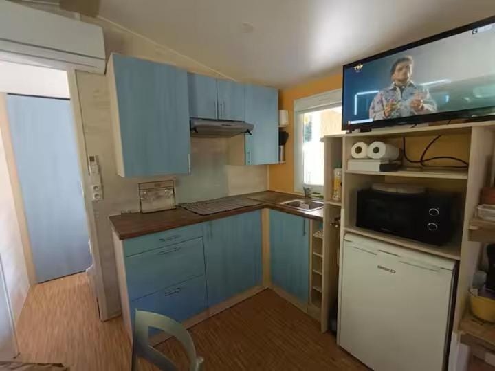 Mobil home Entre lac et nature Campground/ 
RV Resort in Auvergne-Rhône-Alpes