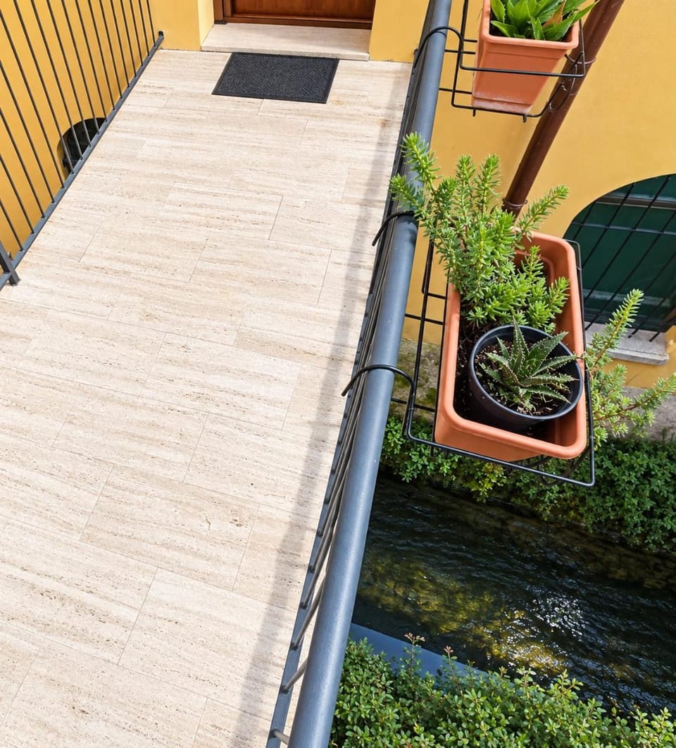 Balcony/Terrace, Landmark view