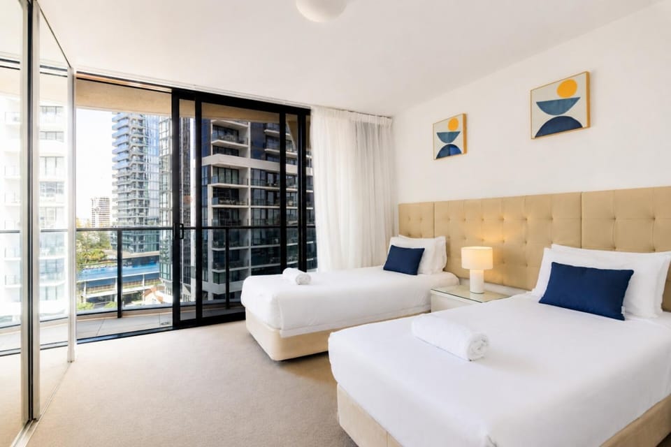 Ocean Mornings at Oracle 2BR Above Broadbeach Apartment in Gold Coast