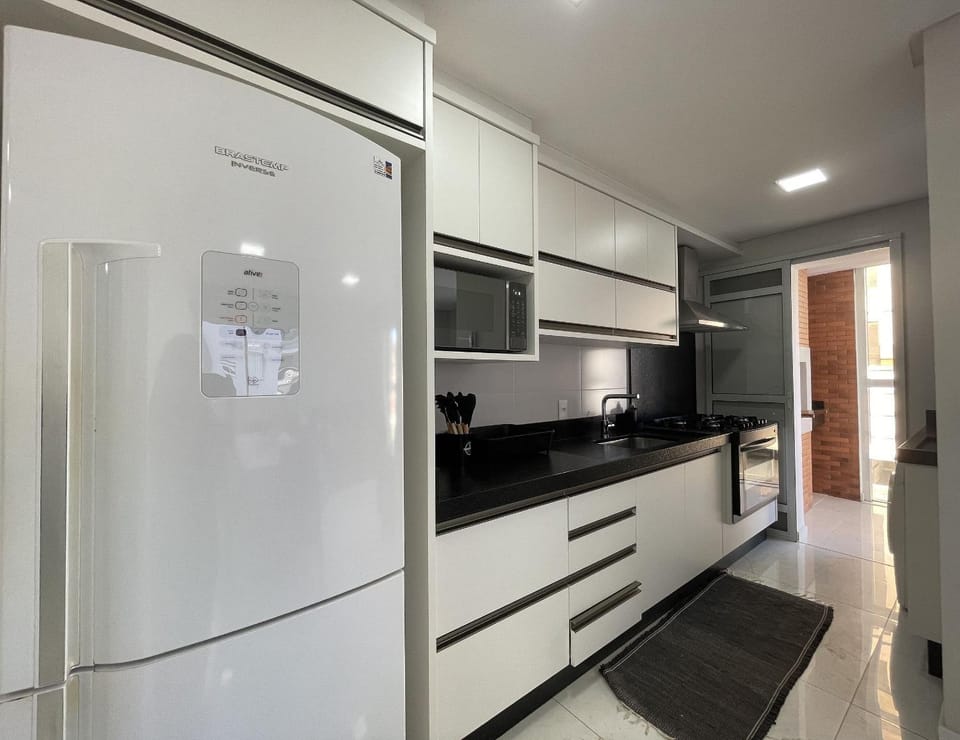Kitchen or kitchenette, Lunch