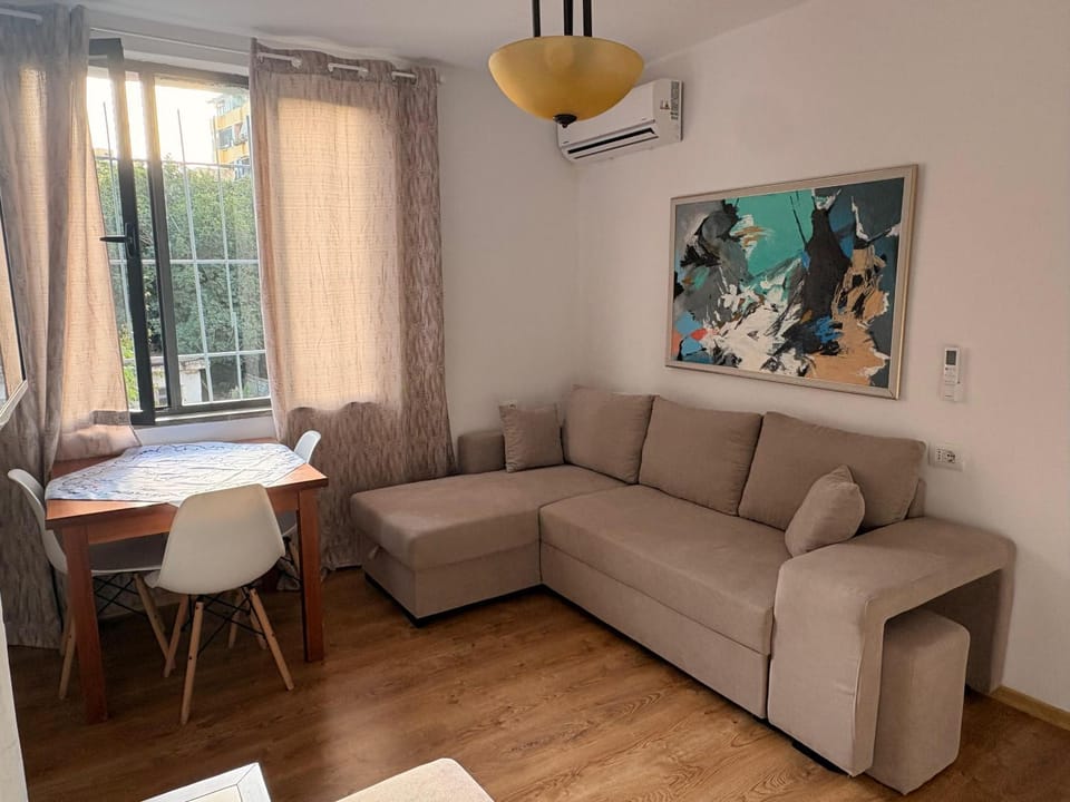 Tira Homes - Terra Apartment in Tirana