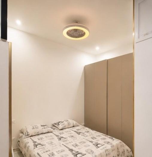 Studio Paris Ménilmontant, 2 minutes from the subway Apartment in Paris