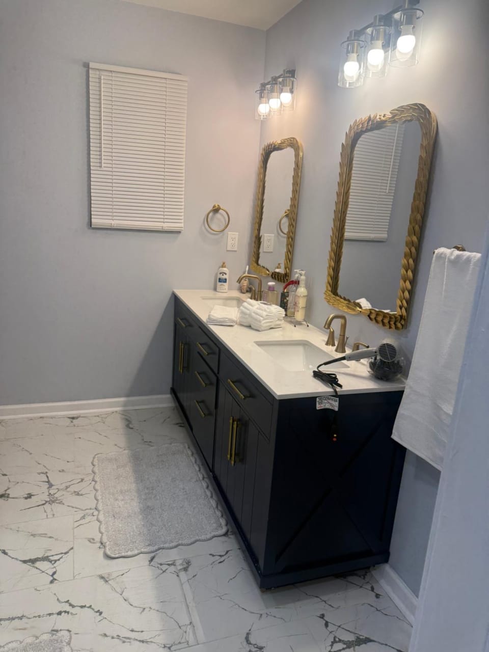 Spacious 5-Bedroom Home Near Atlanta Airport Area House in College Park