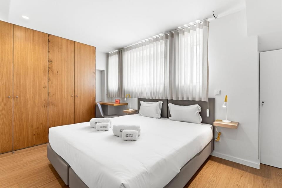GuestReady - PoetikBlue Residences Hotel in Porto