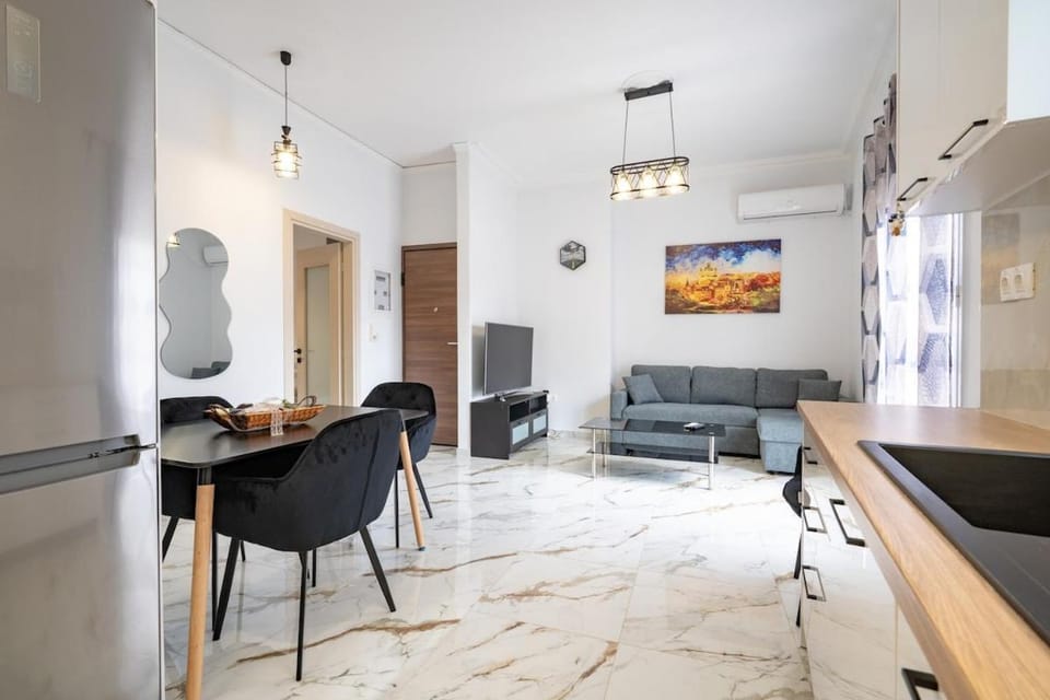 Elegant Luxury 2BR Apartment in Glyfada Apartment in South Athens