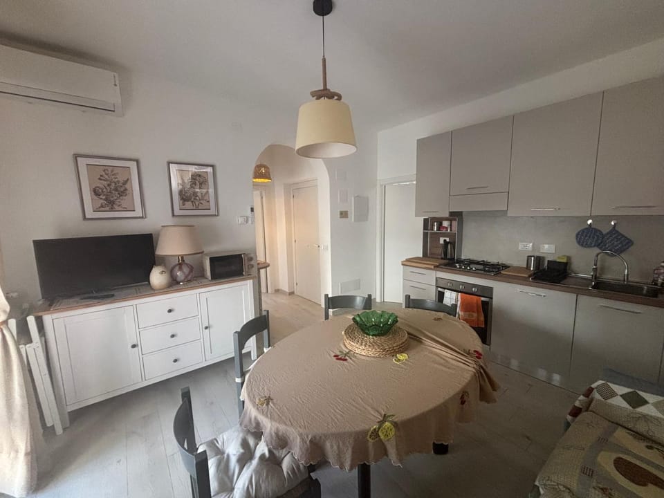 Simo House Confort Piano terra Apartment in Follonica