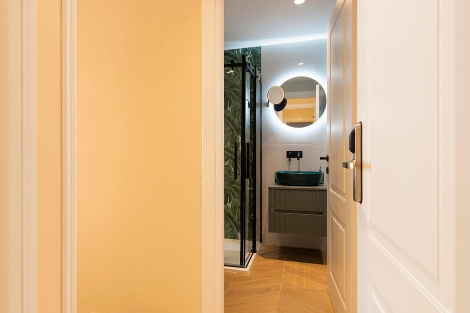 Termini Luxury Rooms Bed and Breakfast in Rome