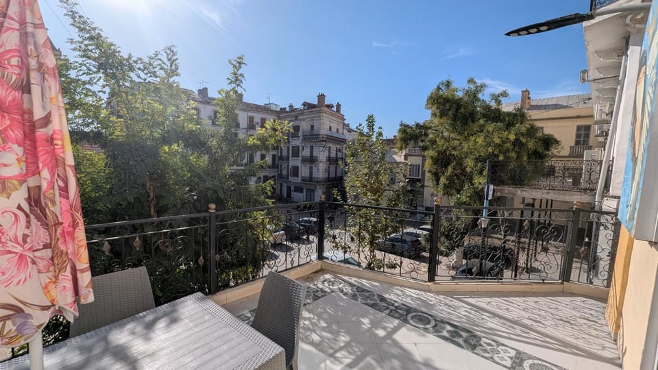 Neighbourhood, City view, Location
