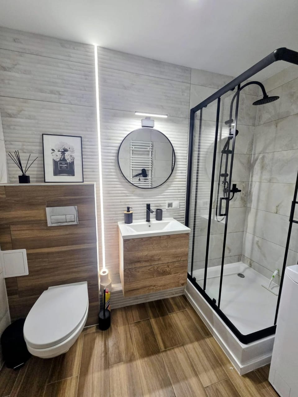 Shower, Toilet, Bathroom