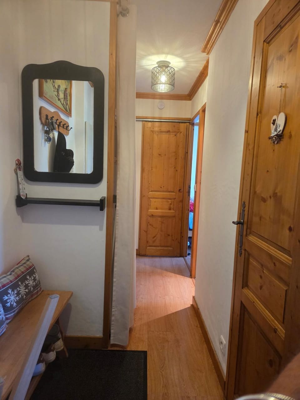 Photo of the whole room