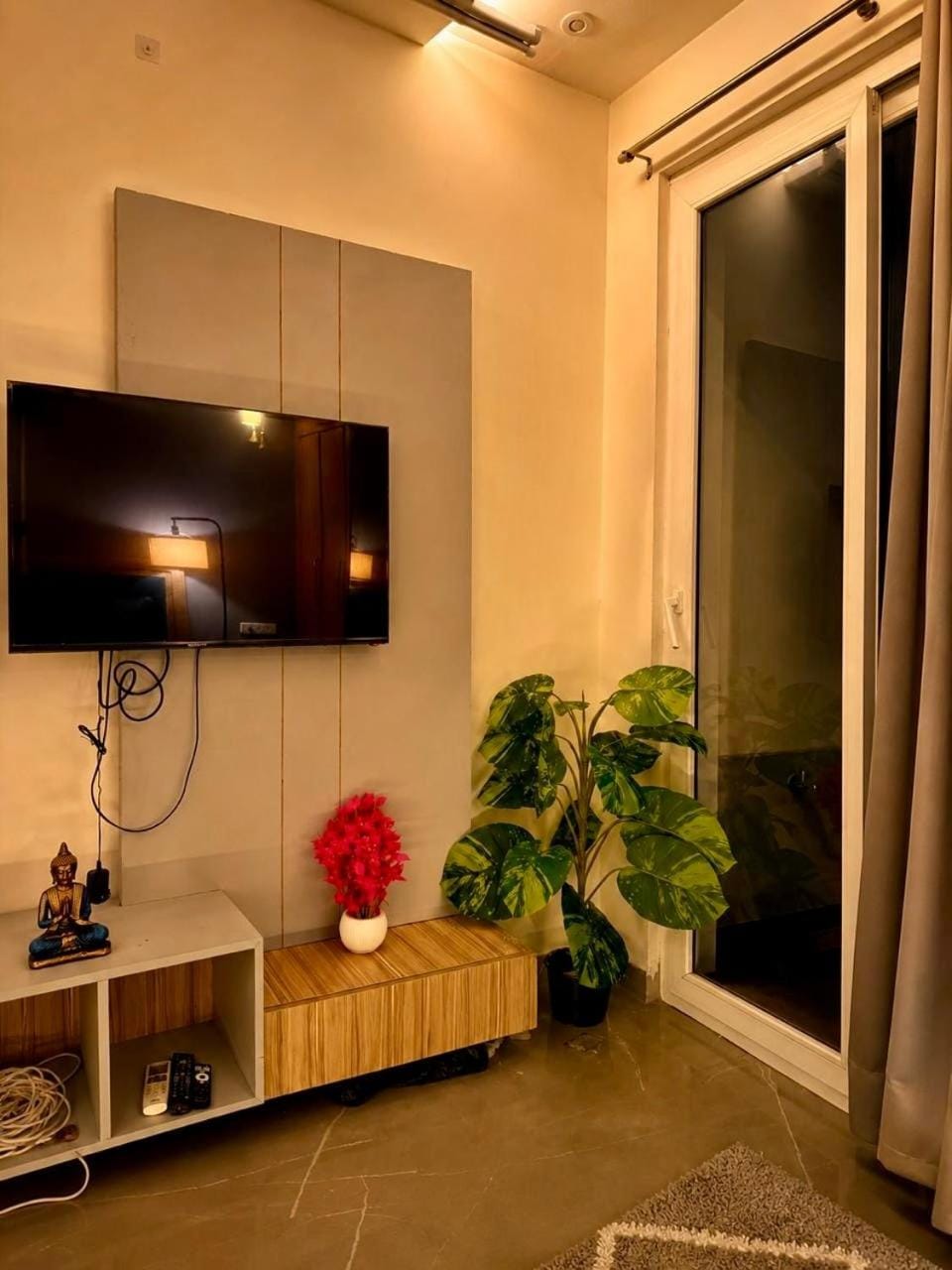 Casa Aurelia, DLF phase 3 cybercity Apartment in Gurugram