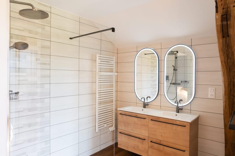 Bathroom, Living room