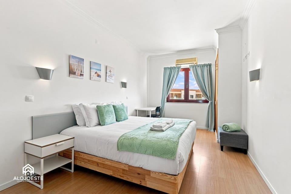 Sunset by the Sea - 1 bedroom apt with ocean view Apartment in Ericeira