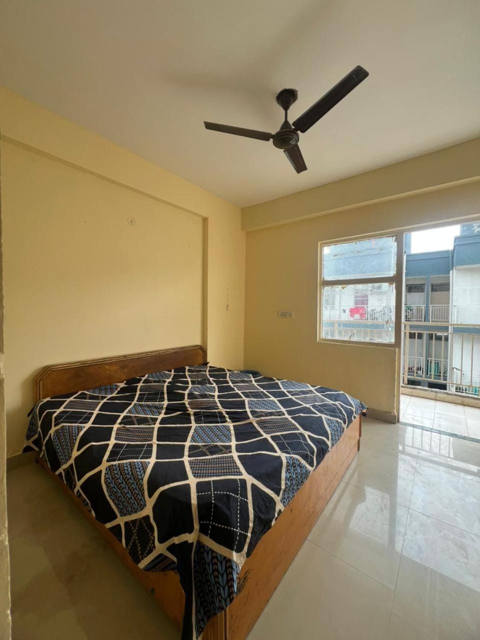 StayVana 2BHK with AC, WiFi & City View Apartment in Noida