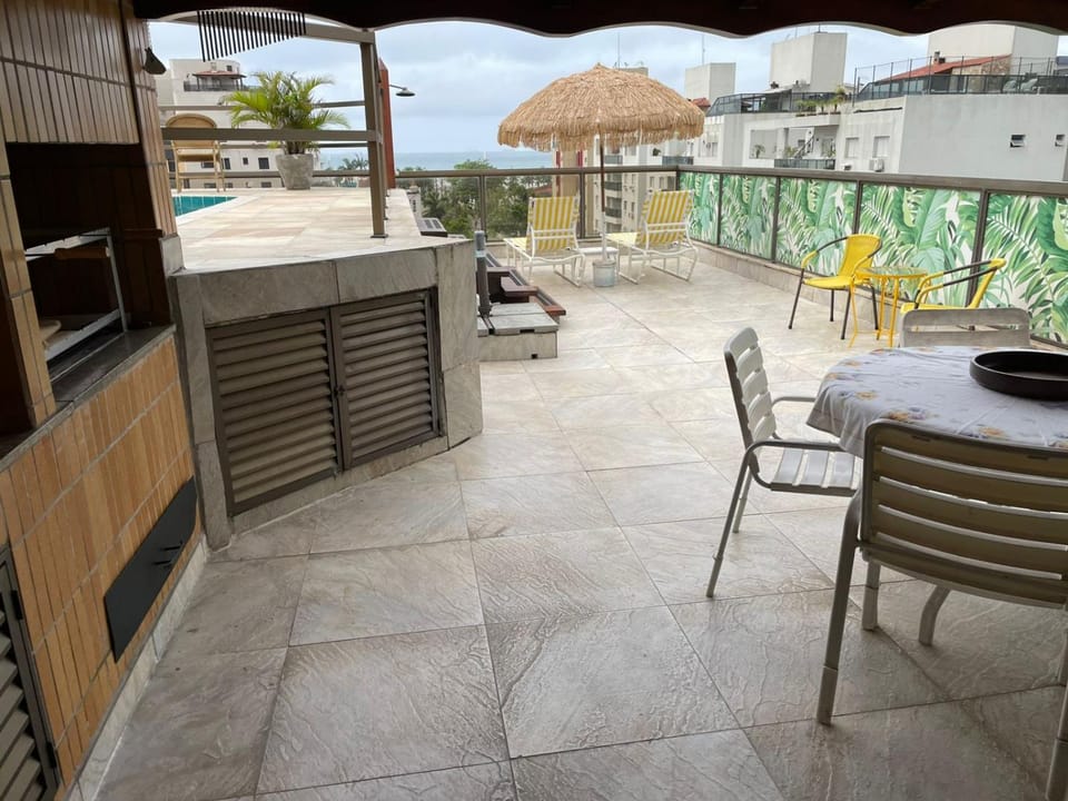 Cobertura 3 dorms - Piscina - Churrasqueira - 200 metros praia Apartment in State of São Paulo
