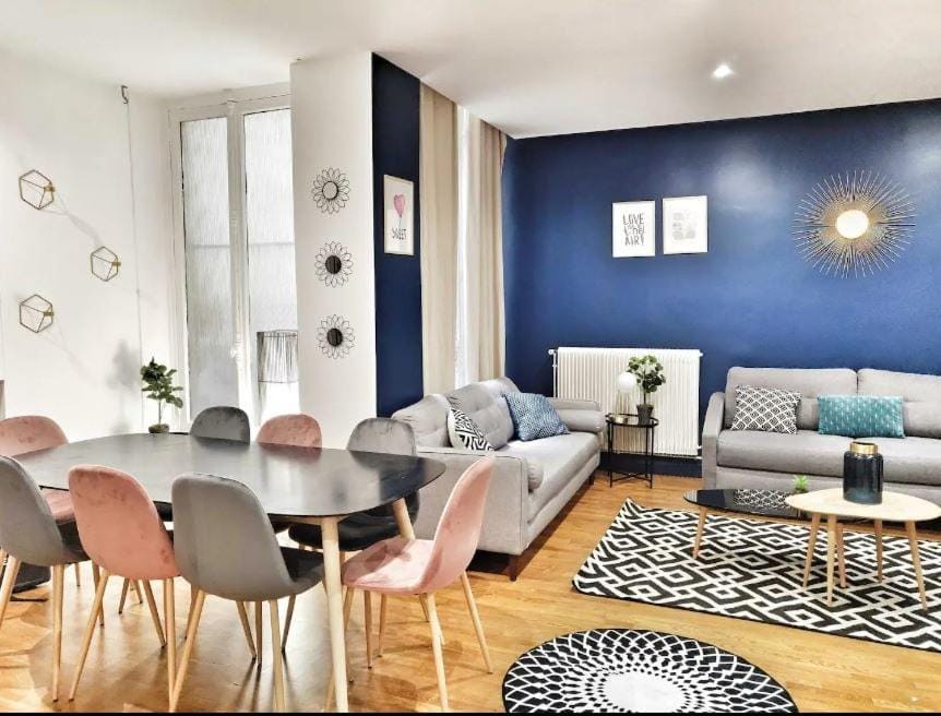 Grand Madrid - Pied-à-terre central Paris 8e 10P Apartment in Paris