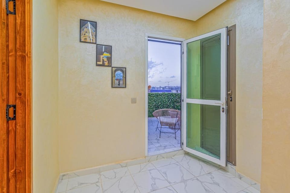 Terrace & City View & air conditioning & fast wifi Apartment in Tangier