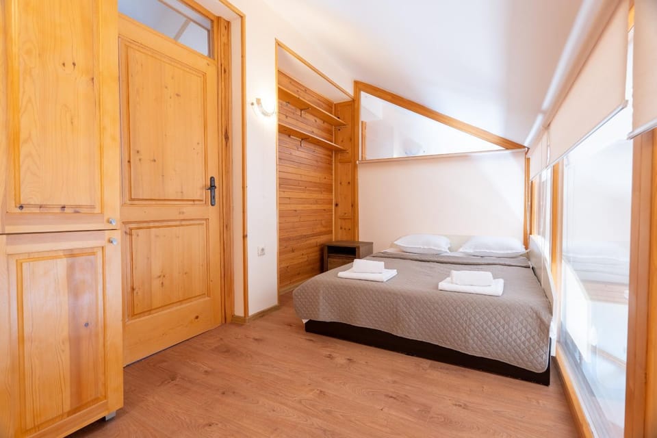 Bed, Bedroom, wardrobe