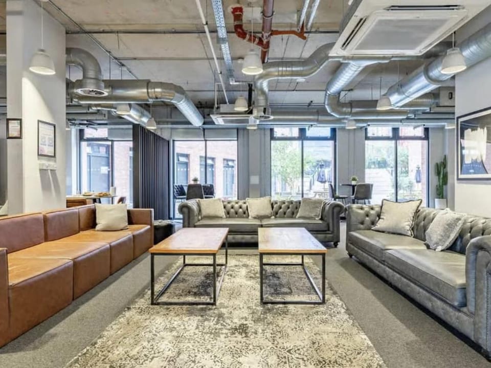 Globe Works - Ensuites for Students Only Vacation rental in Birmingham