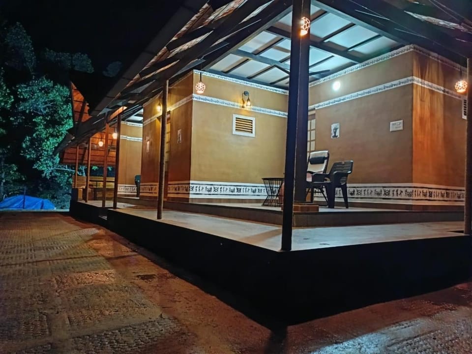 Property building, Night, View (from property/room)