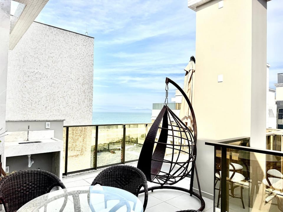 Linda! Cobertura com vista pro mar! - NF01J Apartment in Florianopolis