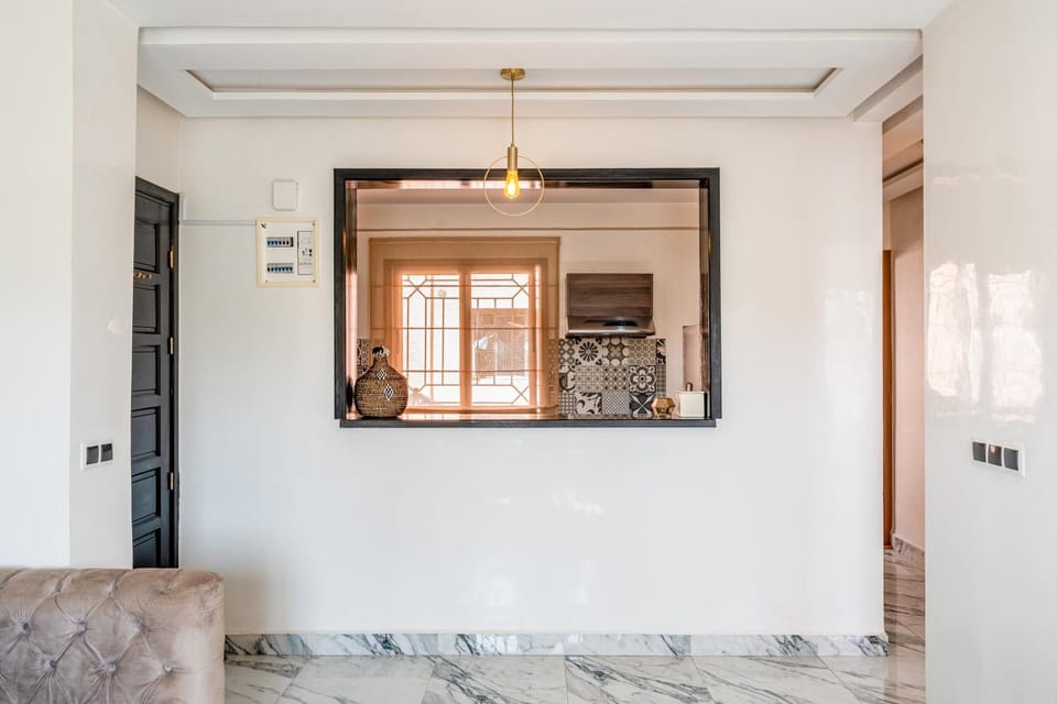 Superbe 2BR, 2 min to Medina Fast Wi-Fi Apartment in Marrakesh