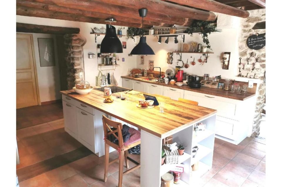Le Mas de Garance Bed and Breakfast in Grignan