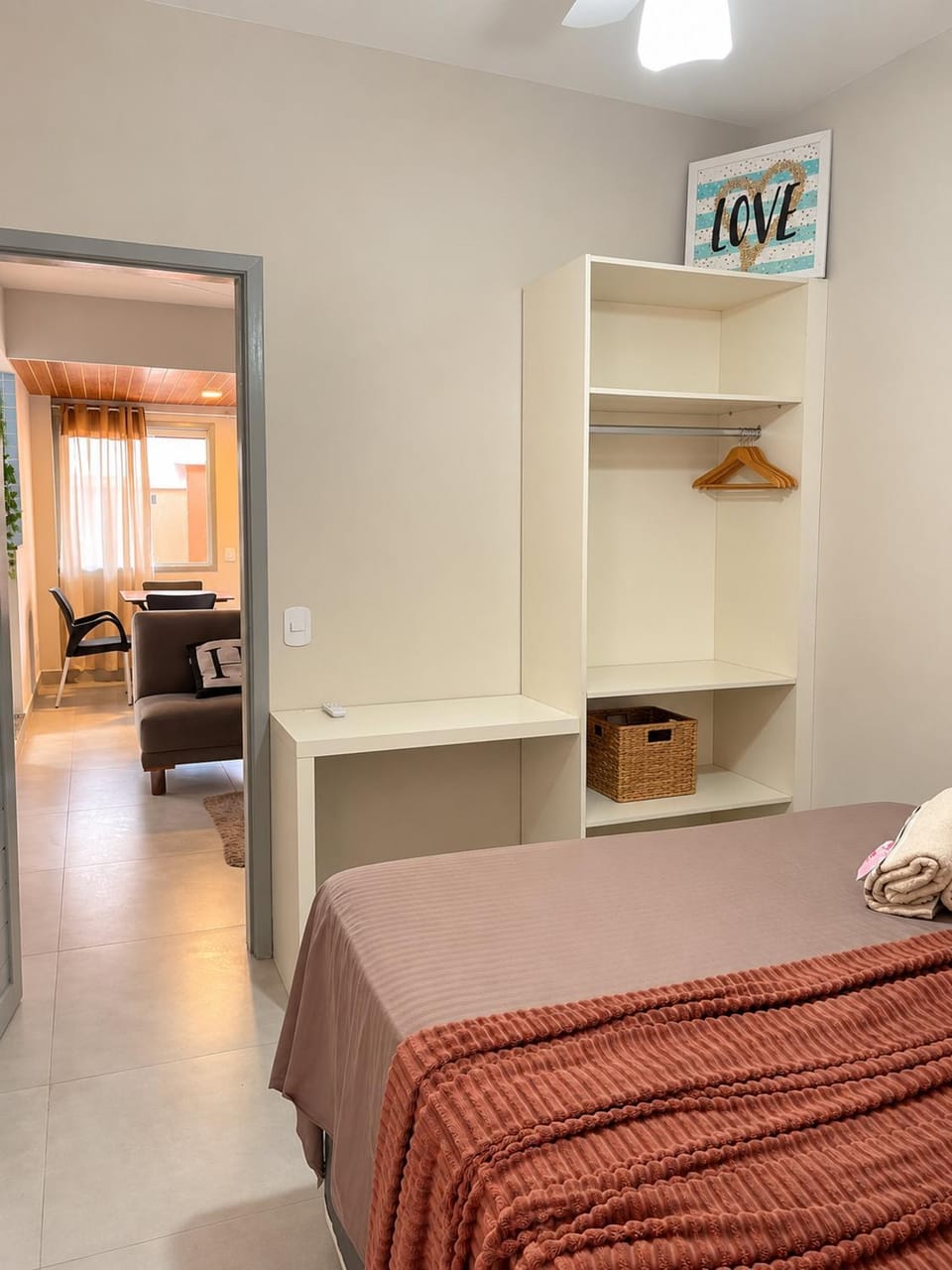Photo of the whole room, Bedroom